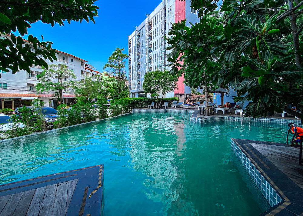 P プラス ホテル (P Plus Hotel)のプール１