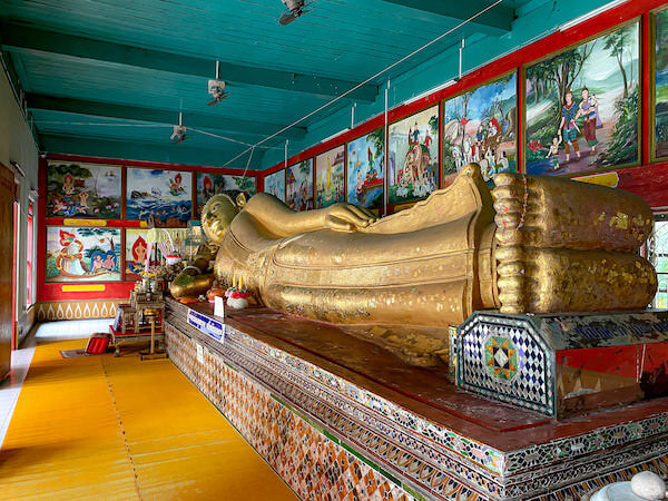 ワットムーングンコーン（Wat Muen Ngen Kong）の涅槃仏