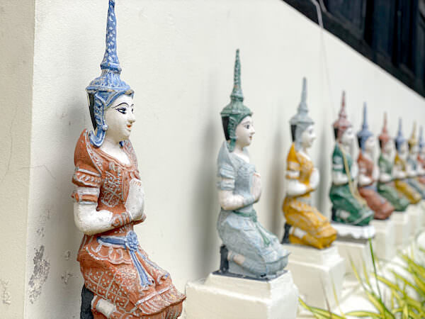 ワットムーングンコーン（Wat Muen Ngen Kong）の仏像