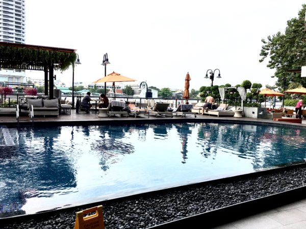 リーバ スーリヤ バンコク ホテル (Riva Surya Bangkok Hotel)のプール