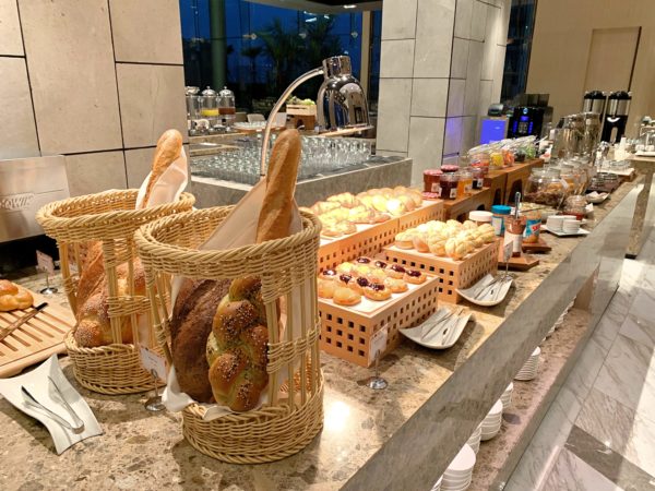 ホテル 日航 バンコク（Hotel Nikko Bangkok）の朝食　トースト類