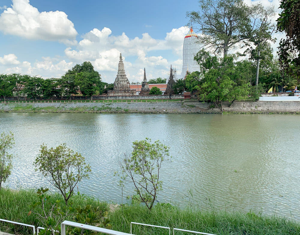 サラ アユタヤ（sala ayutthaya）のバルコニー
