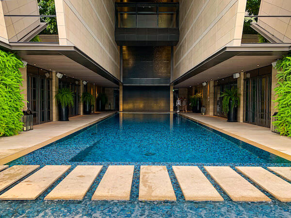 ローズウッド バンコク（Rosewood Bangkok）のプール