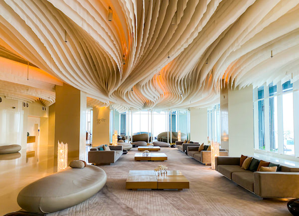 ヒルトン パタヤ (Hilton Pattaya)のチェックインロビー