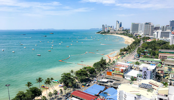 ヒルトン パタヤ (Hilton Pattaya)のエグゼクティブラウンジから見えるパタヤビーチ