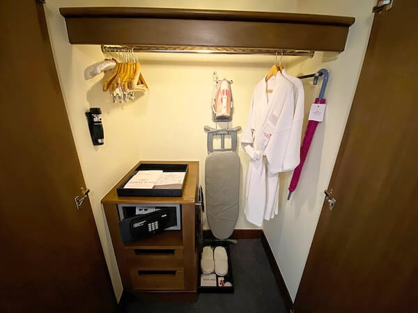 クラウンプラザ バンコク ルンピニ パーク(Crowne Plaza Bangkok Lumpini Park)のクローゼット