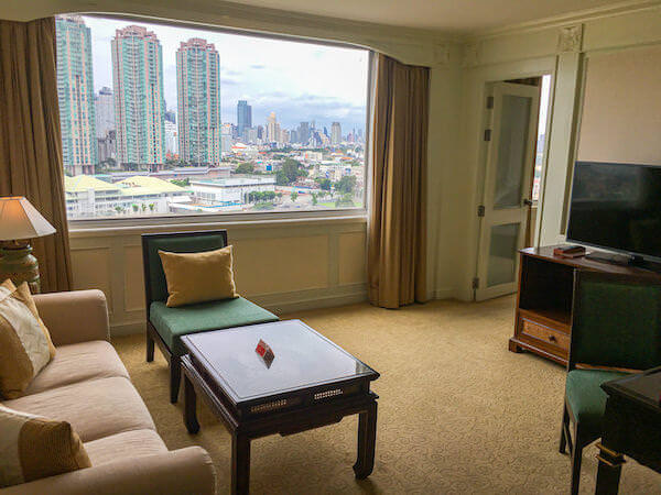 ラマダ プラザ バンコク メナム リバーサイド（Ramada Plaza Bangkok Menam Riverside）の客室１