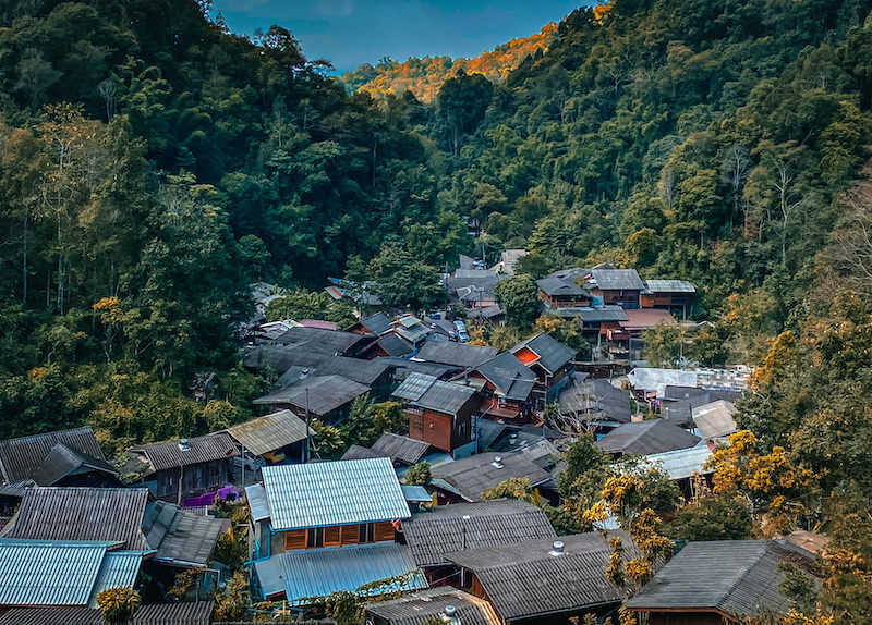 チョムノック チョンマイから見渡せるメーカンポン村の集落