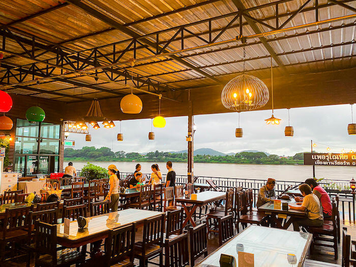 リバーサイド チェンカーン リゾート（Riverside Chiangkhan Resort）のレストラン