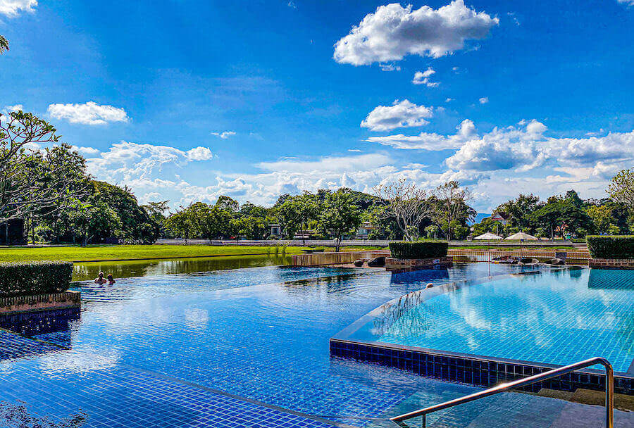 ル メリディアン チェンライ リゾート（Le Meridien Chiang Rai Resort）のインフィニティプール１
