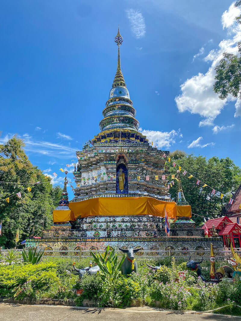 ワット プラタート ドーイカオクワーイの仏堂