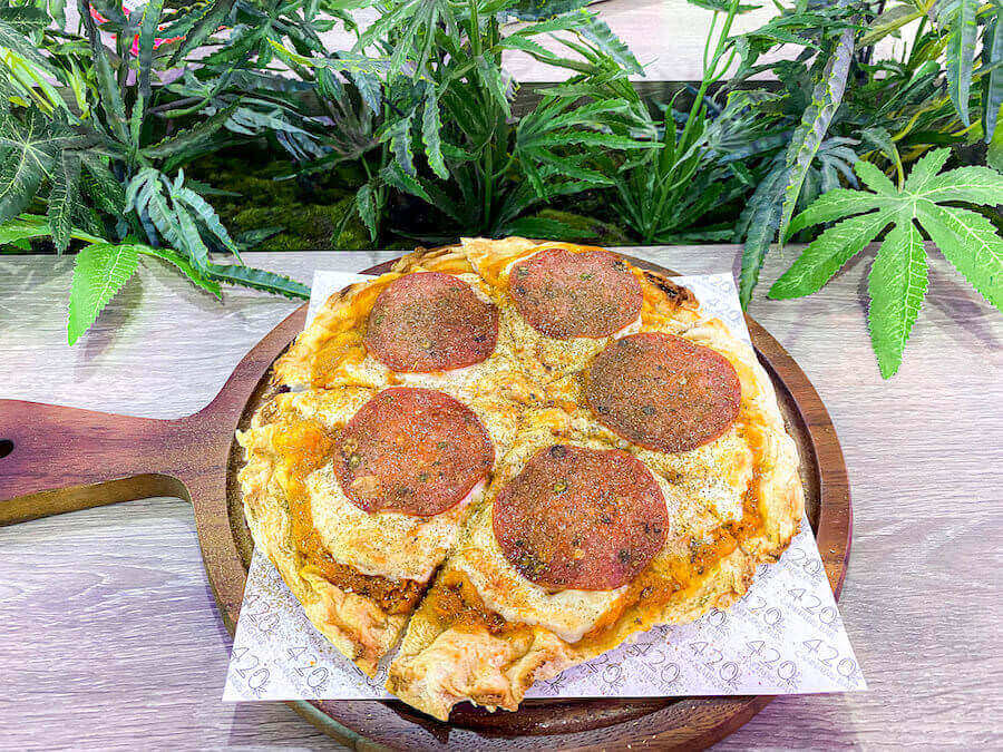 大麻入りのピザ