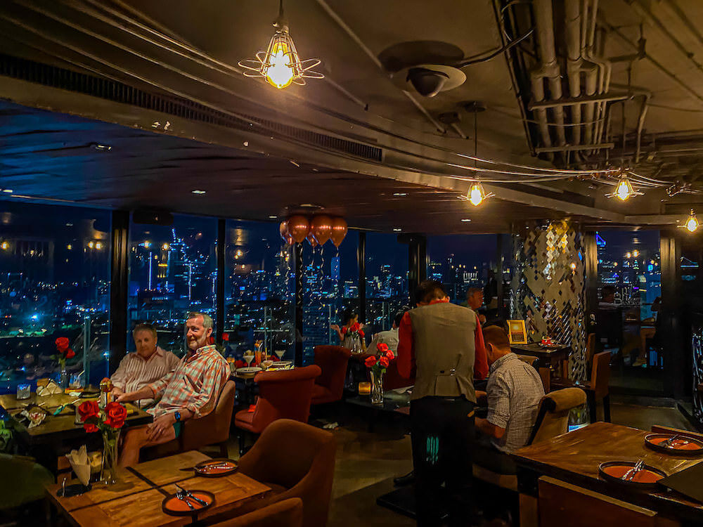 ザ コンチネント バンコク バイ コンパス ホスピタリティ（The Continent Bangkok by Compass Hospitality）39階のレストラン「Bangkok Heightz（バンコクハイツ）」１