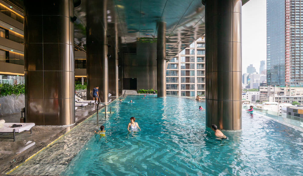 ー ホテル バンコク（Sindhorn Kempinski Hotel Bangkok）のプール２
