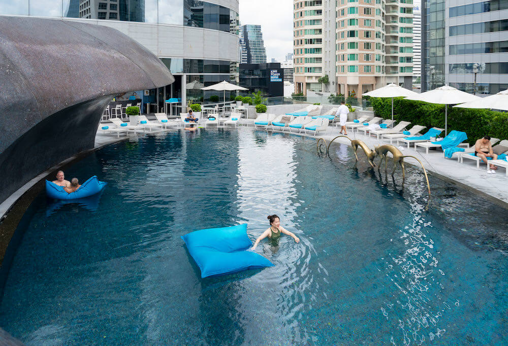 Wバンコクホテル（W Bangkok）のプール１