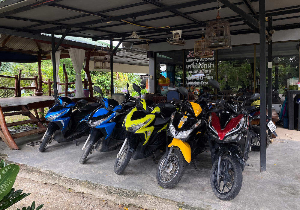 エクスプローラー コ サムイ（Explorar Koh Samui）近くのレンタルバイク屋