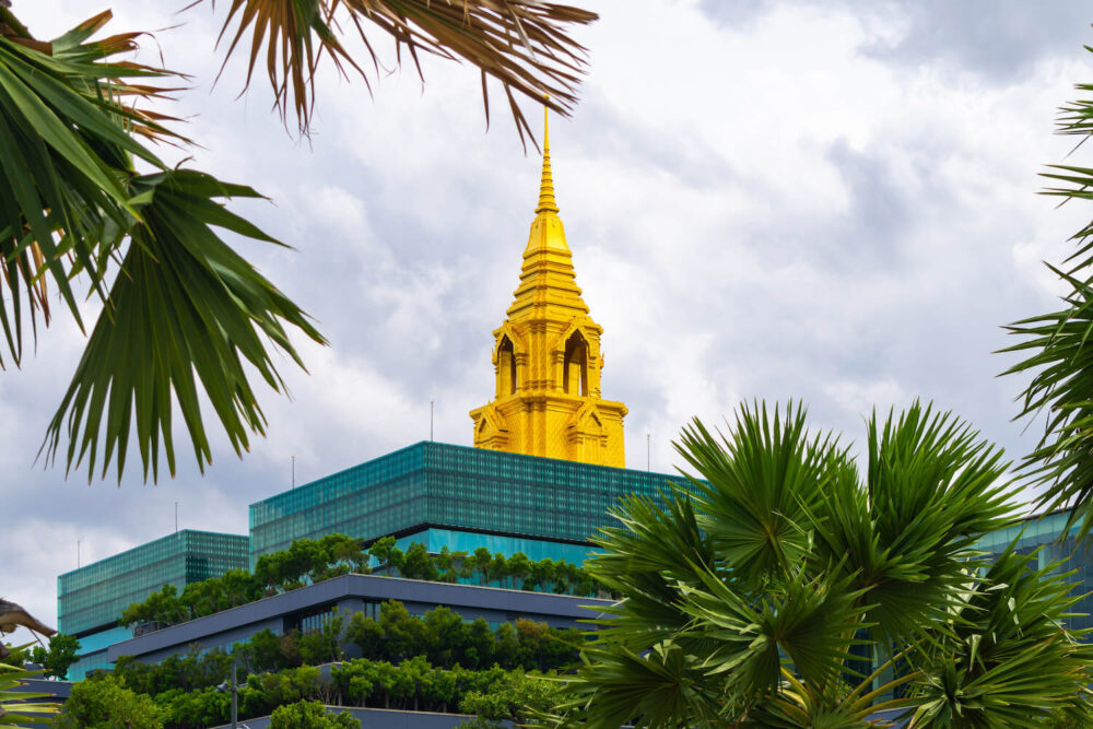 タイの国会議事堂「サパヤー・サパサターン（Sappaya-Sapasathan）」の仏塔