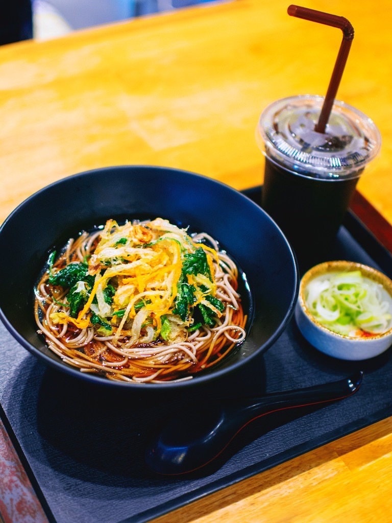 エリア81ハイドアウトホステル（AREA81 HIDEOUT Hostel）の日本食店２