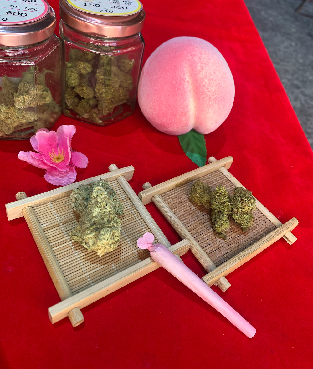 ピーチパンティーズ（Peach Panties）店頭の大麻