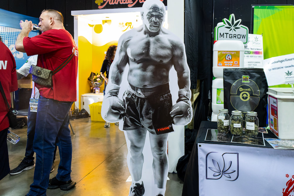タイランド420・10周年記念フェスで販売されていたTYSON 2.0２