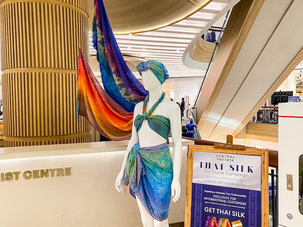 セントラルパタヤのTHAI SILK For Tourist Campaign３