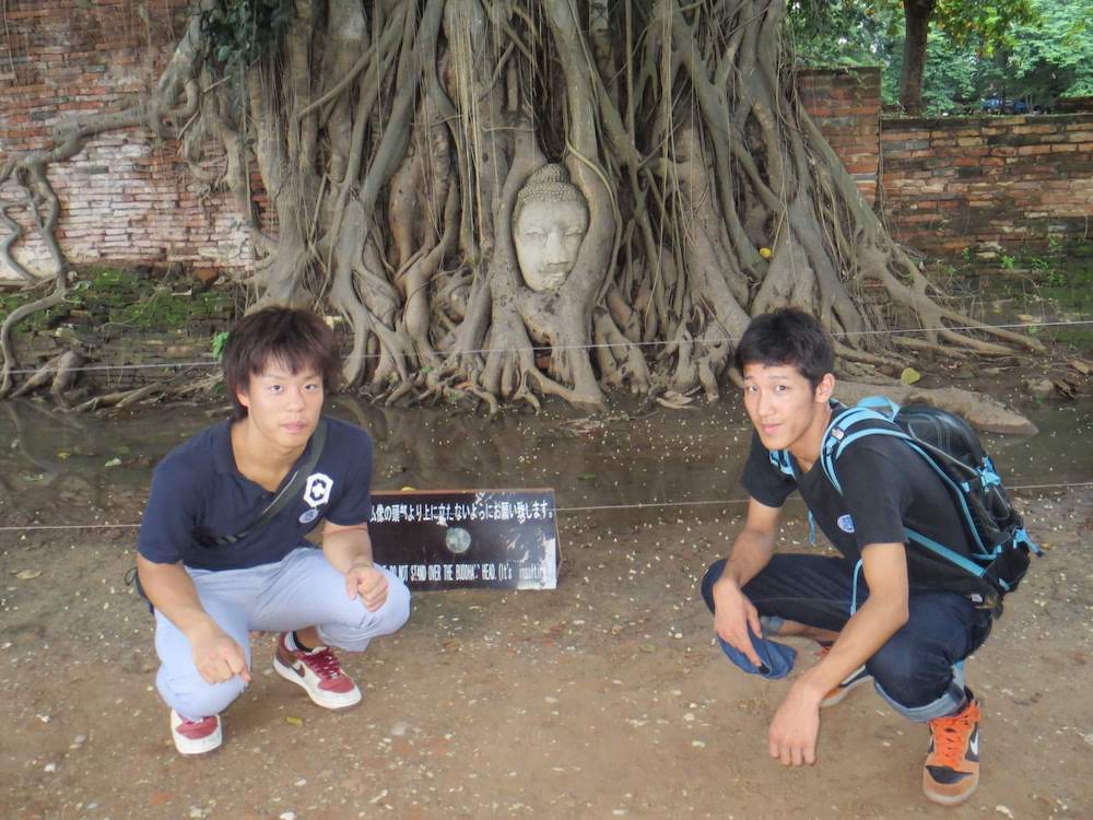 初めてタイを訪れた大学時代の坂田さん