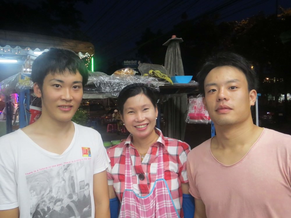 屋台のおばちゃん