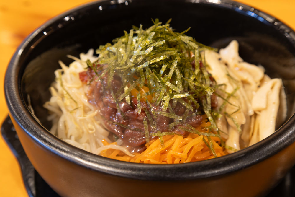 Tokyo Grill 31 炉庵離れの石焼ビビンバ