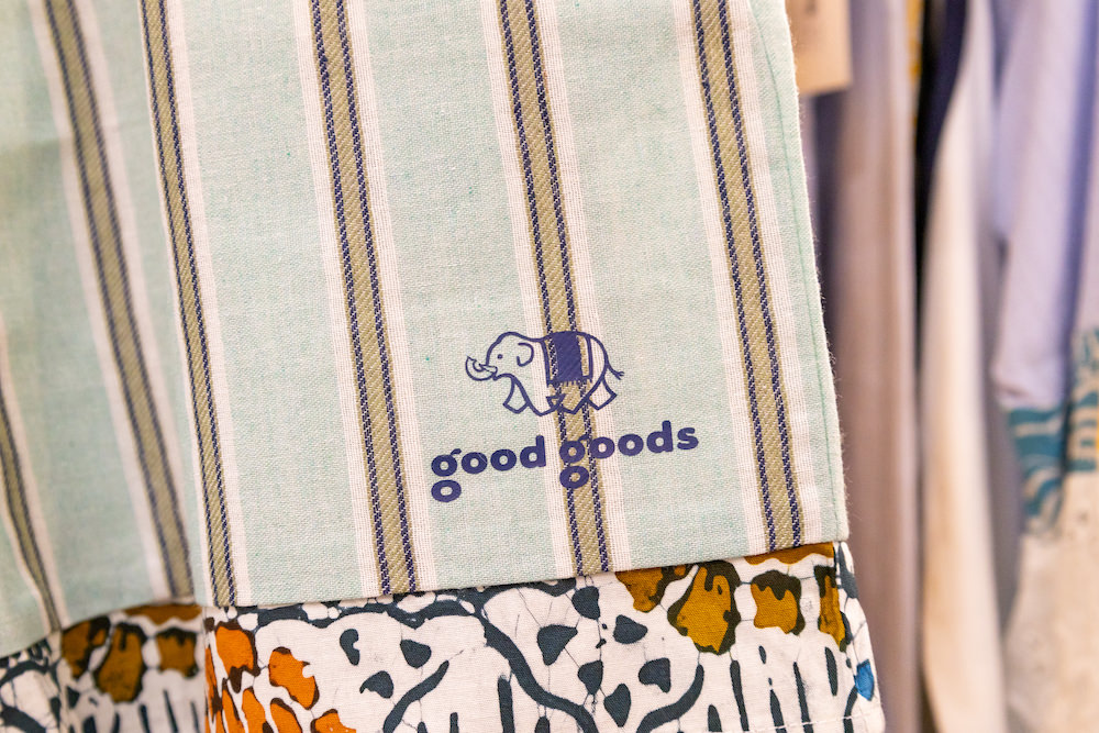 Good goodsのパンツ