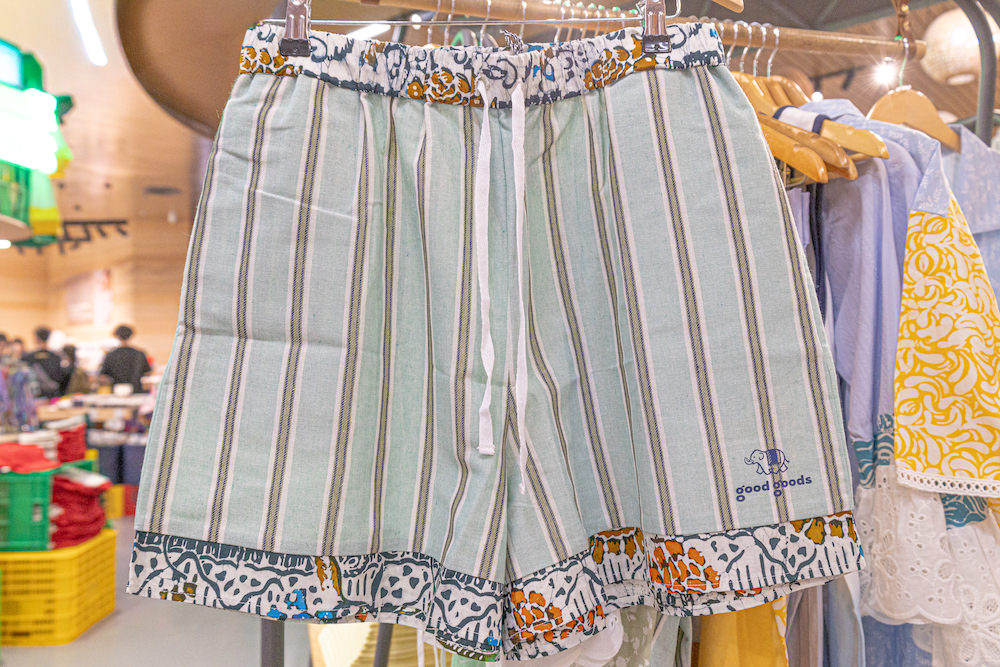 Good goodsのパンツ２