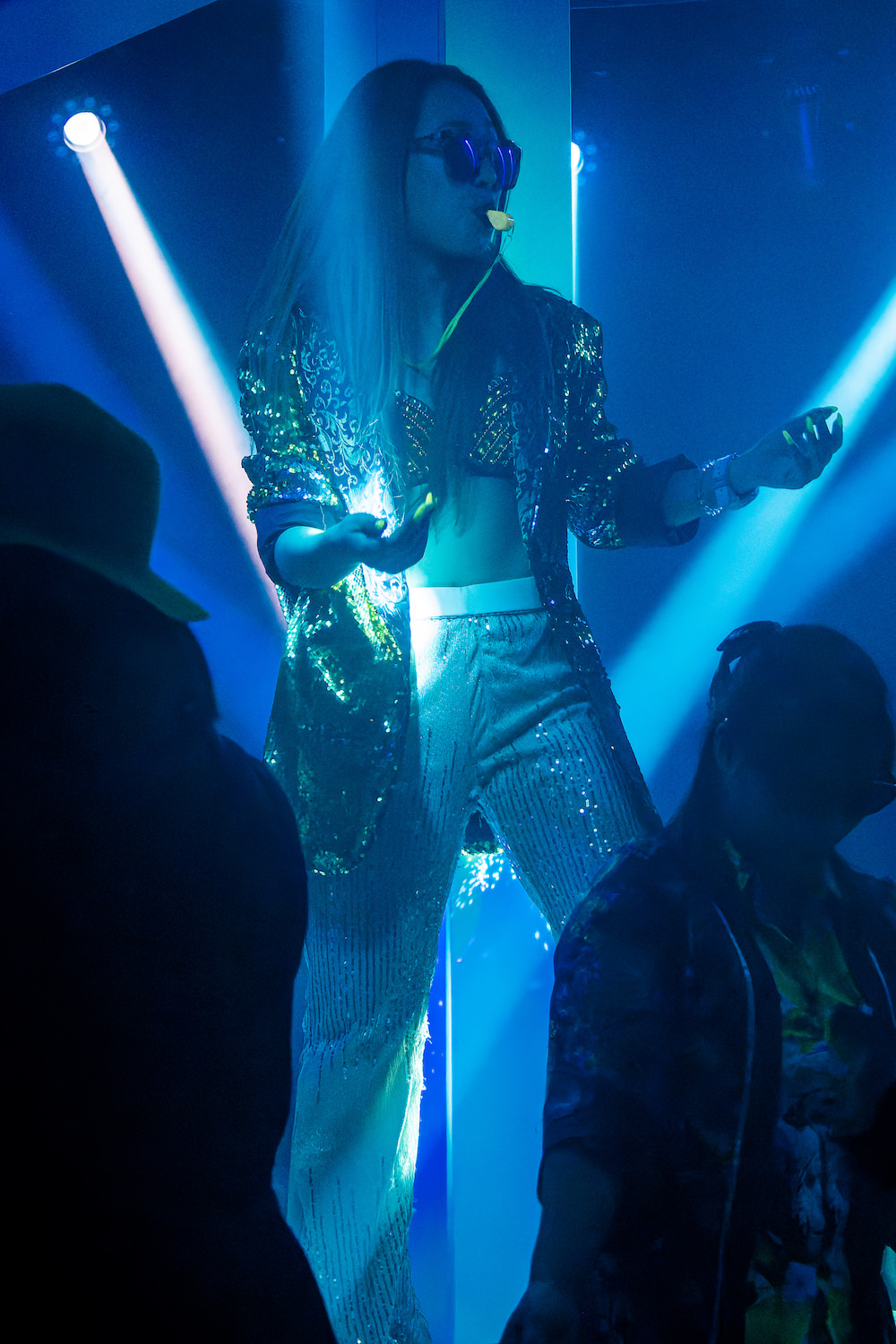 バンコクの世界一うるさいマッサージ”BRADBURYでのショータイム２