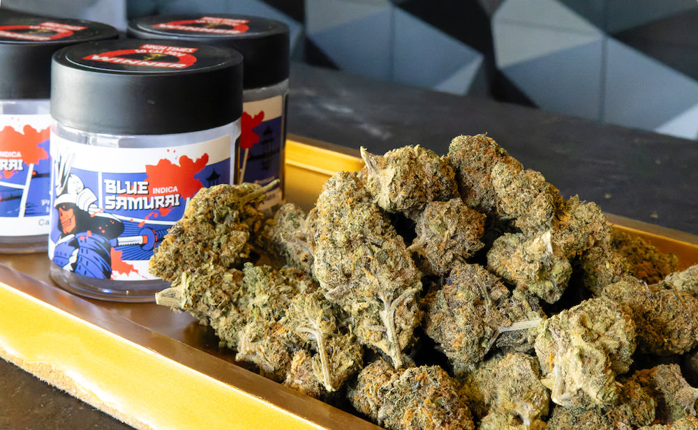 IZUMO GREEN BANGKOKのブルーサムライ