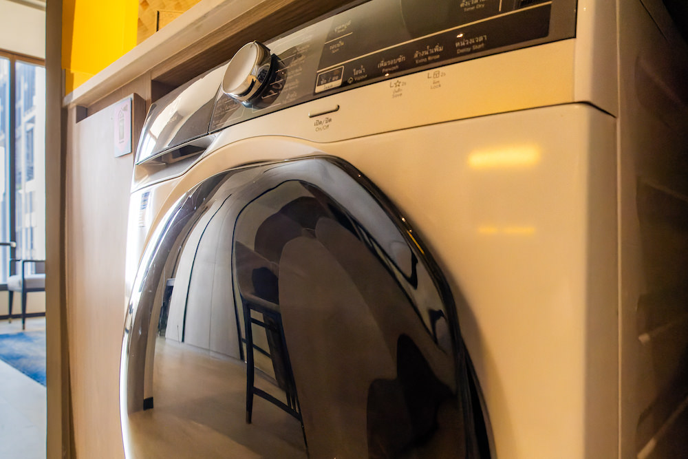 アスコットトンローバンコク(Ascott Thonglor Bangkok)の客室に備えられている洗濯機