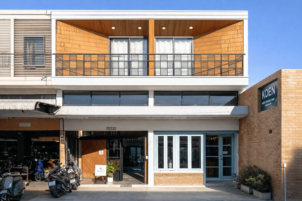 Koenji Guesthouse and Bar Chiangmai（高円寺ゲストハウス アンド バー チェンマイ）の外観