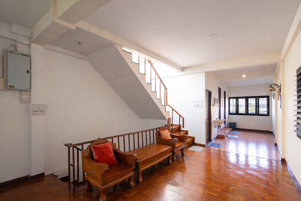 Koenji Guesthouse and Bar Chiangmai（高円寺ゲストハウス アンド バー チェンマイ）の共用スペース