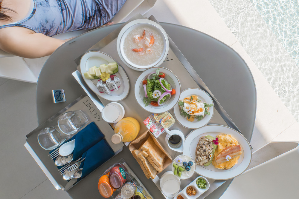 Arthit House Resort Kohlarn（アーティット ハウス リゾート コーラン）の朝食セット