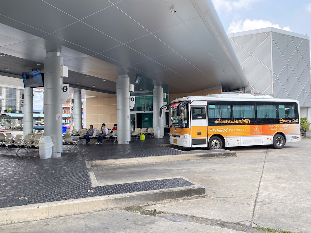 チャチュンサオバスターミナル