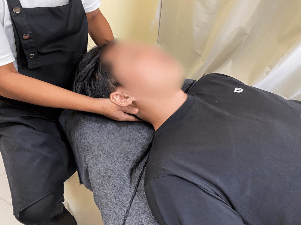 バンコク・トンローの日本人美容室F.での小顔矯正