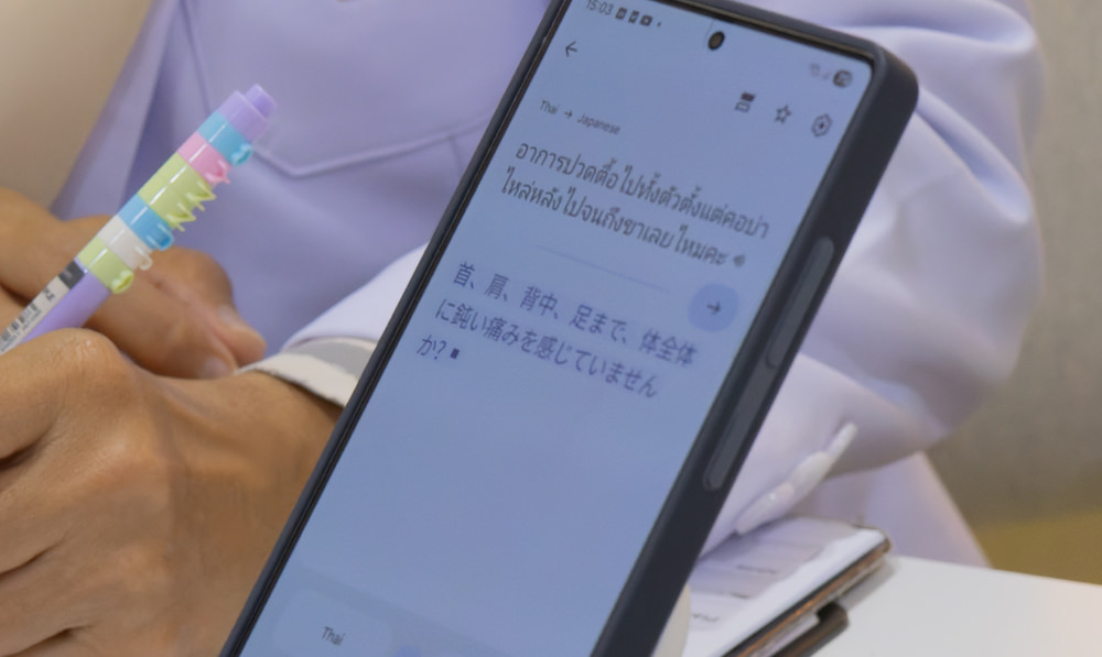 ウェルネスプログラムで翻訳アプリを使っての問診