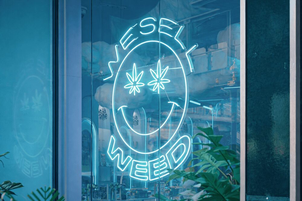 Cloud Nine Bangkok（クラウドナインバンコク）のブランドの象徴であるweed face