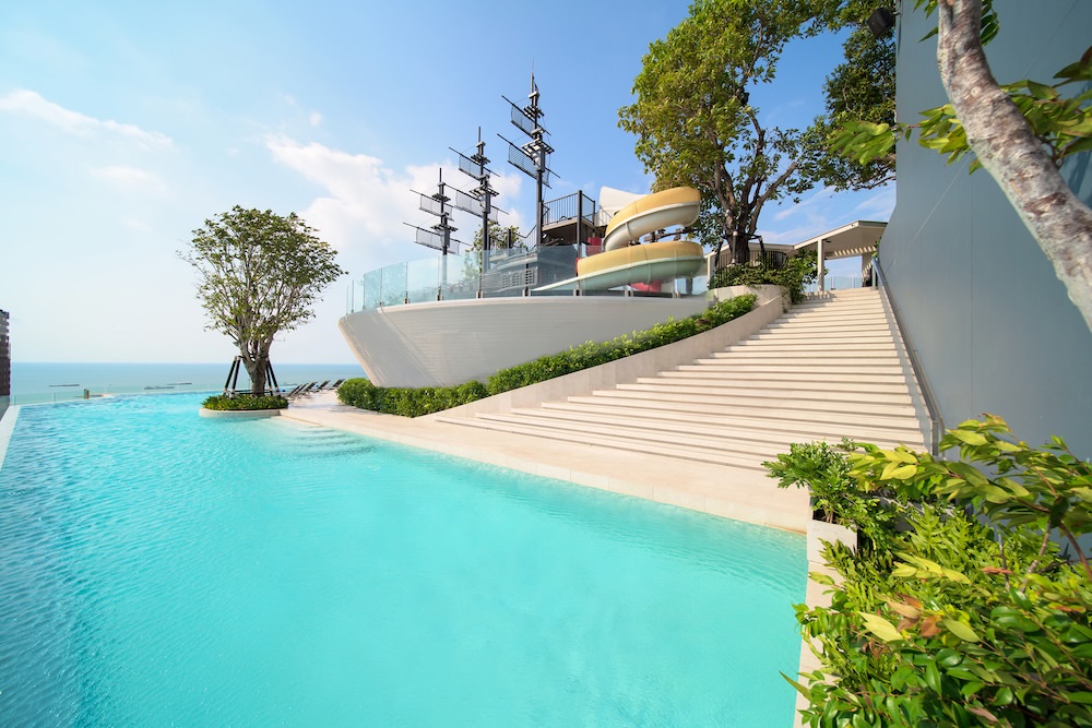 サマセットパタヤのプール