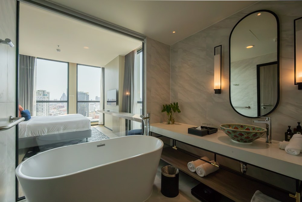 サマセットパタヤの客室「1-Bedroom Premier with Seaview」のバスルーム