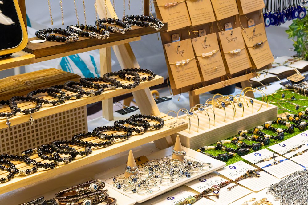 タラートロットファイラチャダーのアクセサリーショップ