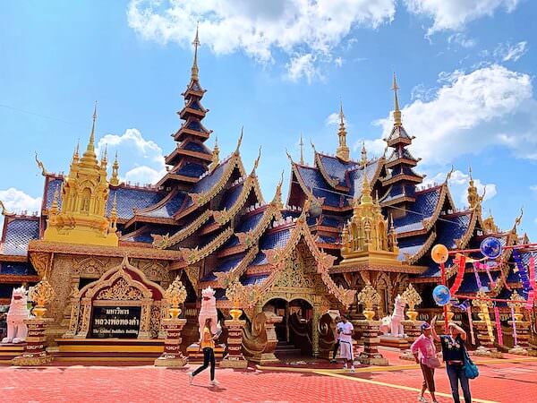 ワット ピパットモンコン（Wat Pipat Mongkol / วัดพิพัฒน์มงคล）の外観