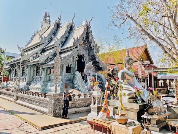 【銀の寺】ワット・シー・スパン（Wat Sri Suphan）の仏堂